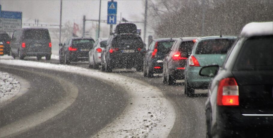 Омских водителей предупреждают о плохих метеоусловиях