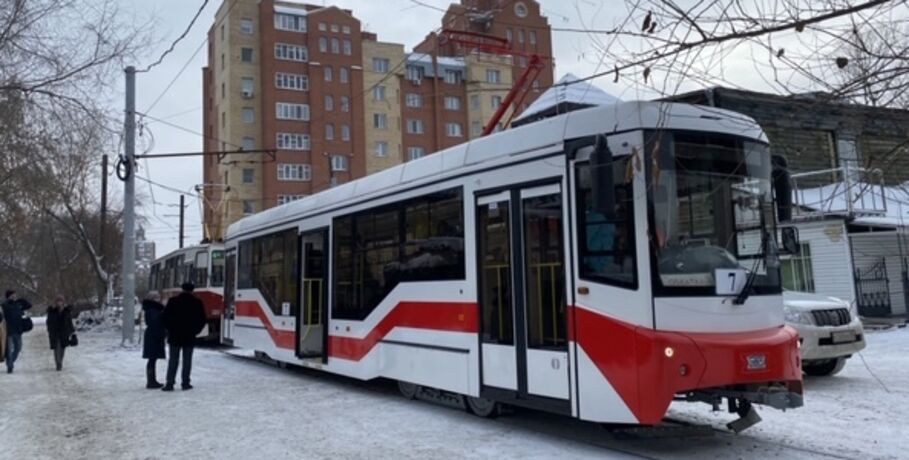 Омичам продемонстрировали трамвай за 25 миллионов рублей