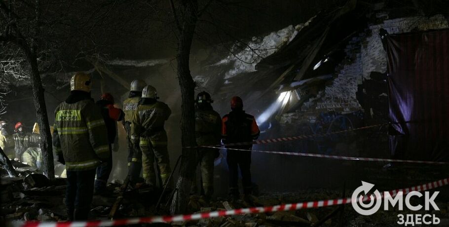 Прокуроры выясняют, почему обрушилось здание в центре Омска
