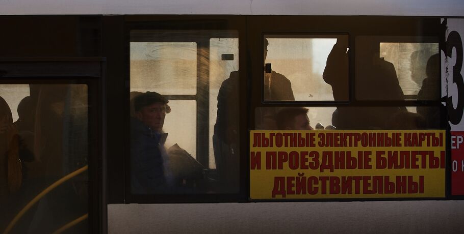 Омичка получит 300 тысяч рублей за падение в автобусе