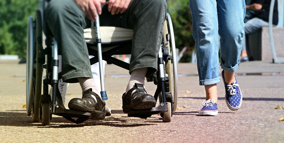Пенсии для инвалидов продлят заочно