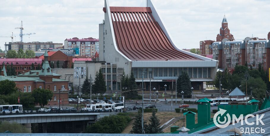 В центре Омска почти на месяц перекроют часть дороги