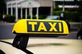 В Омске служба такси готова бесплатно возить ветеранов