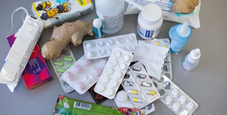 Омичи завалили аптеки звонками о наличии лекарств