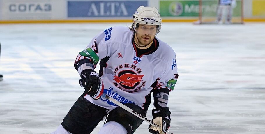Александр Свитов завершает карьеру хоккеиста