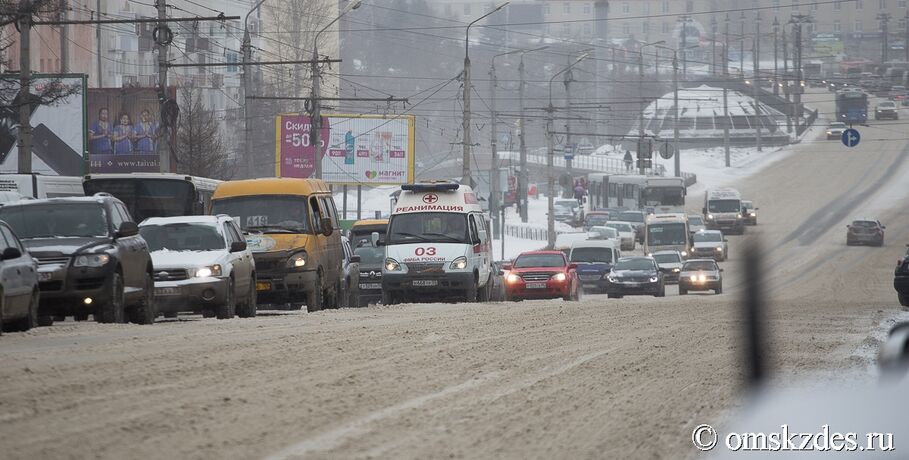 Омских водителей предупредили об опасности