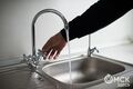 В трёх районах Омска отключат холодную воду