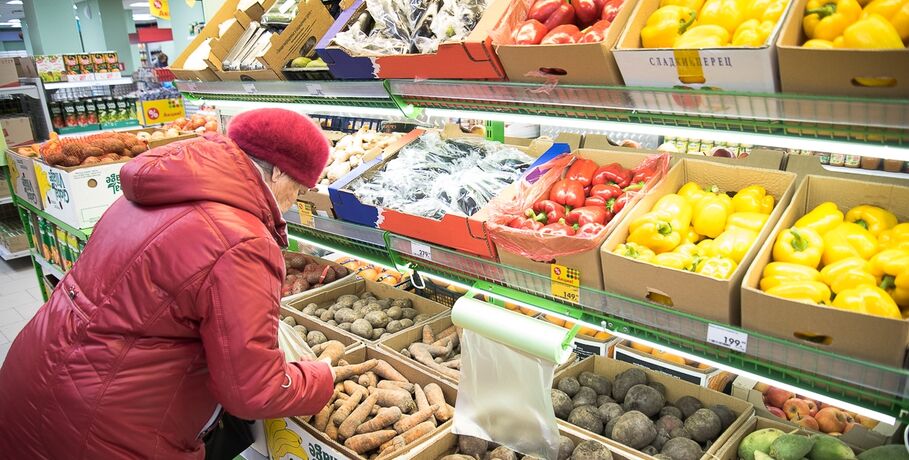 Градусники и овощи: какие продукты и товары подорожали в Омске