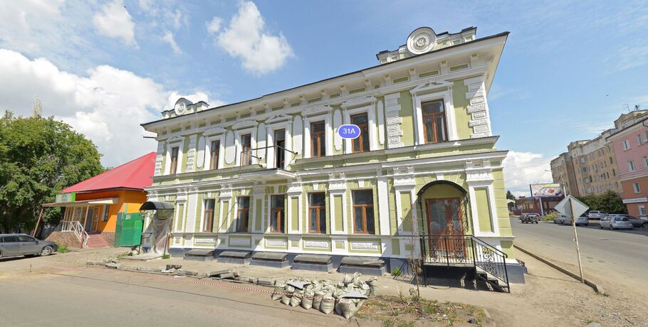 В центре Омска продают доходный дом за 35 млн рублей
