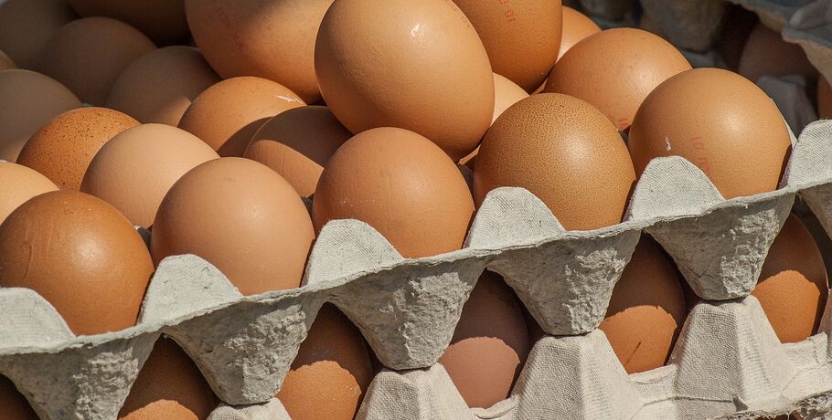 "Сама в шоке": омские продавцы защищаются от покупателей яиц
