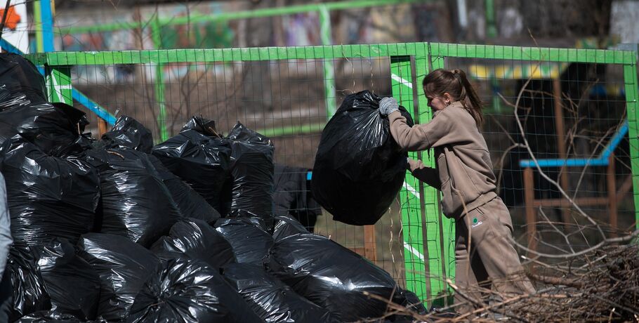 Найденное кольцо с бриллиантами и 400 мешков мусора: в Омске прошли "Чистые игры 2021"
