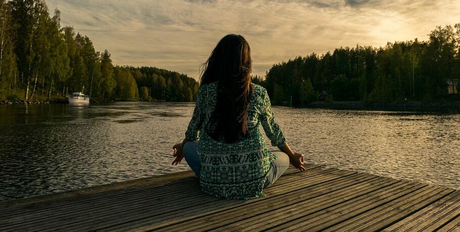 Всемирный день медитации: успокаиваемся и лечим нервы