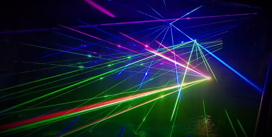 В новогоднюю ночь в центре Омска устроят лазерное шоу