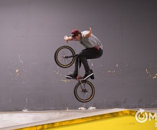 Вот это трюк! Смотрим, как в Омске прошёл BMX контест