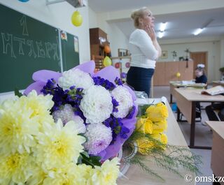 Омским школьникам предлагают поддержать акцию "Дети вместо цветов"
