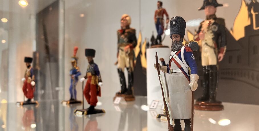 Аты-баты - выставка солдатиков в ОГИК музее