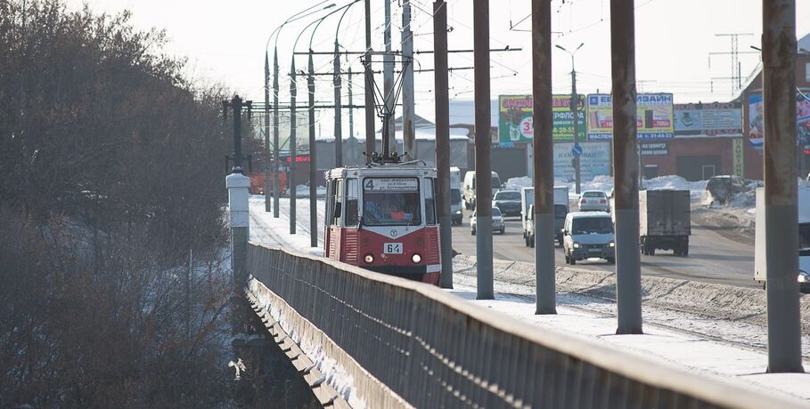 Омичей прокатят на трамвае и расскажут, почему мост Горбатый, а улицы стали Линиями
