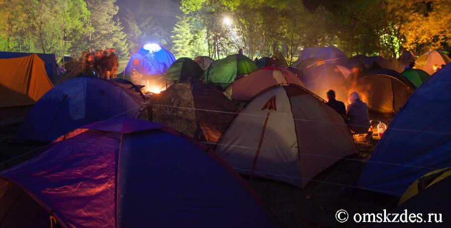 "Неоновые" выходные в палатке. Открылась регистрация на "ТурМикс"