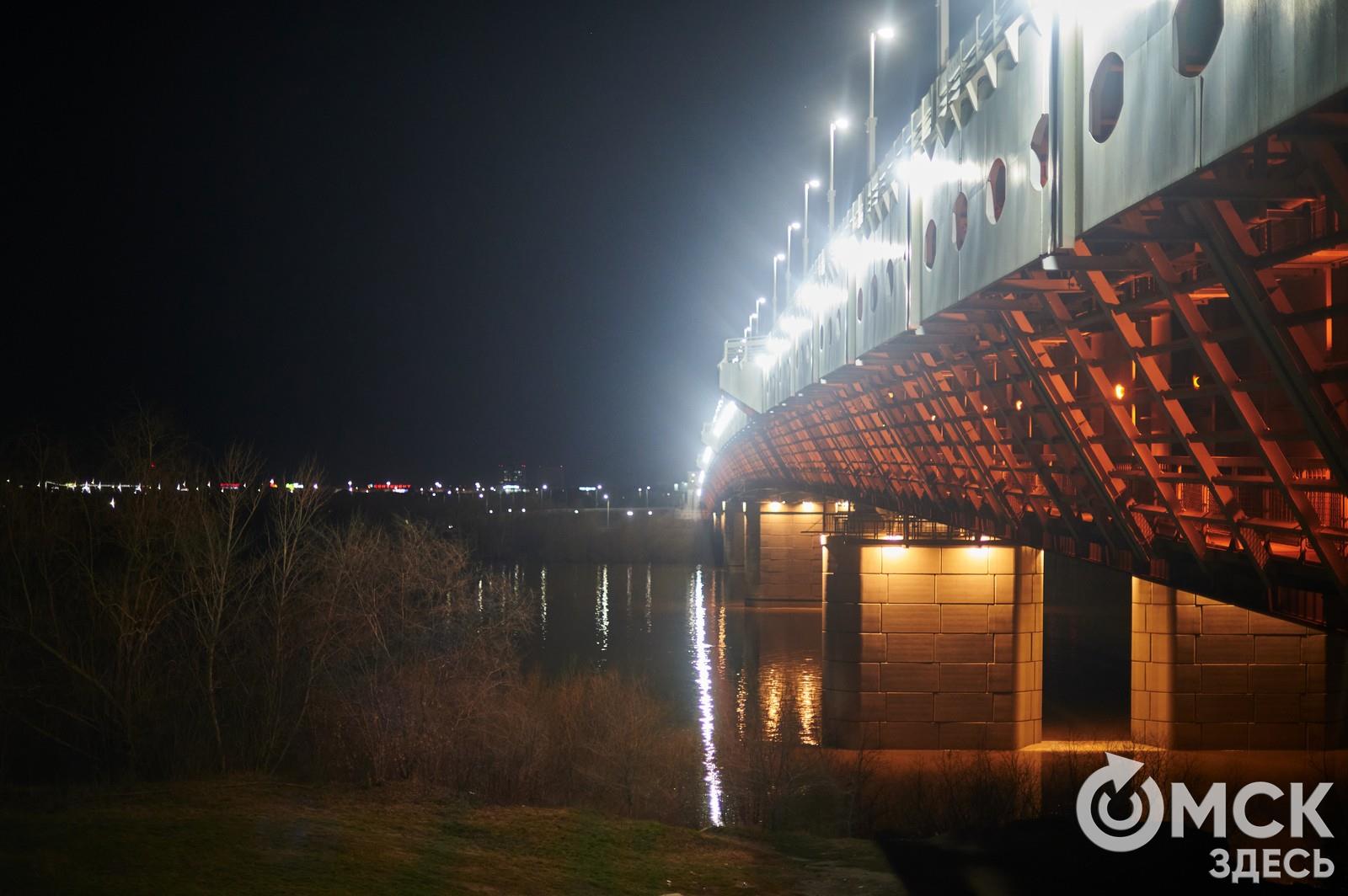 На Ленинградском мосту открыли отремонтированную полосу - Общество