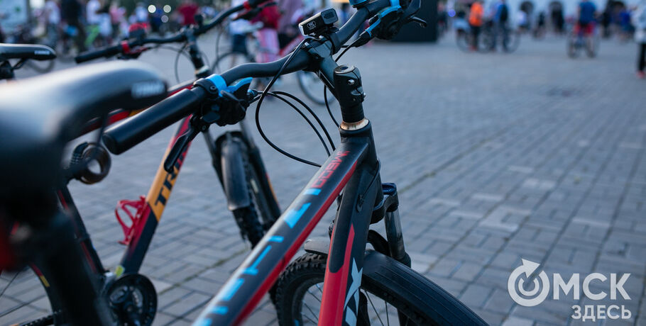 Для души и тела: Минздрав о пользе езды на велосипеде