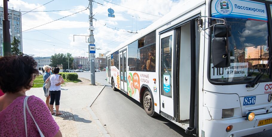 В омских автобусах обещали включить кондиционеры, чтобы поездки не походили на челлендж