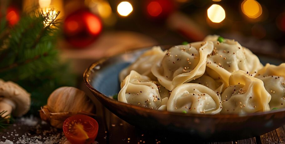 Весёлые истории новогодней традиции лепки пельменей