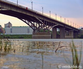 На мосту у Телецентра осталось три полосы