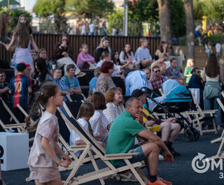 Кино на фоне заката: где в Омске смотреть фильмы под открытым небом