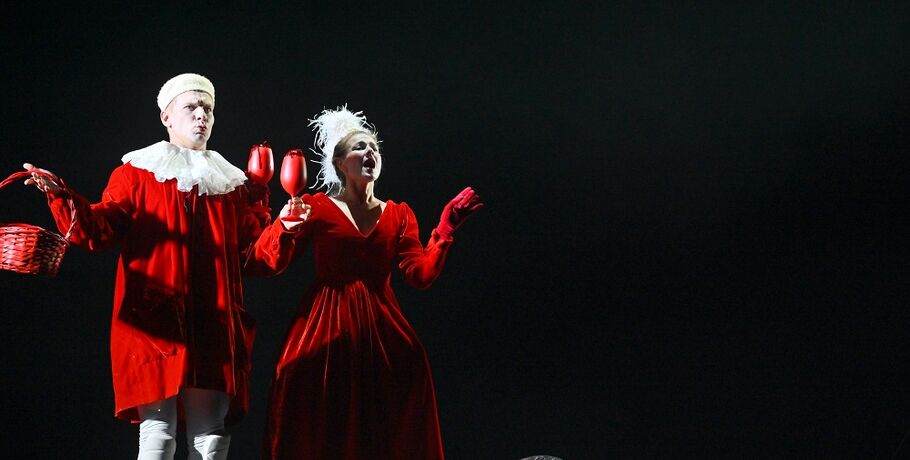 "Сотрите мне память". Вахтанговский театр в Омске: что это было? 