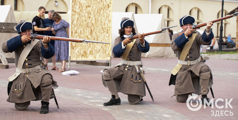 Музей, где всё можно трогать: в Омске реконструируют четыре века военной истории