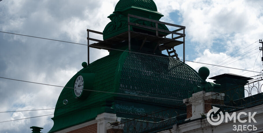 Бьют часы на старой башне. В центре Омска вновь зазвучали куранты