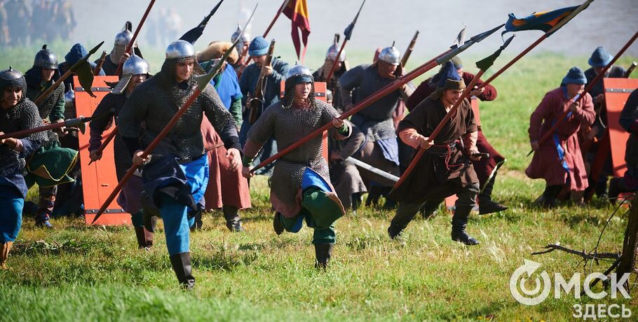 Омская крепость стала полем битвы за ценные кристаллы