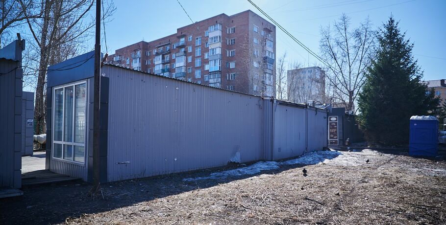 Тёмный графит и никакого профлиста: в Омске готовят ребрендинг киосков