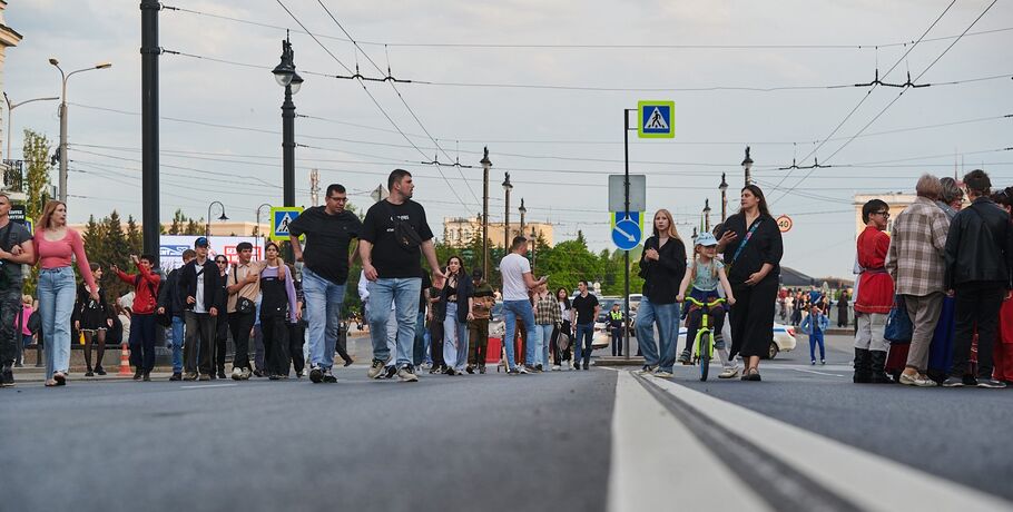 Лето ещё не всё: "Пешеходный Любинский" продлили на месяц
