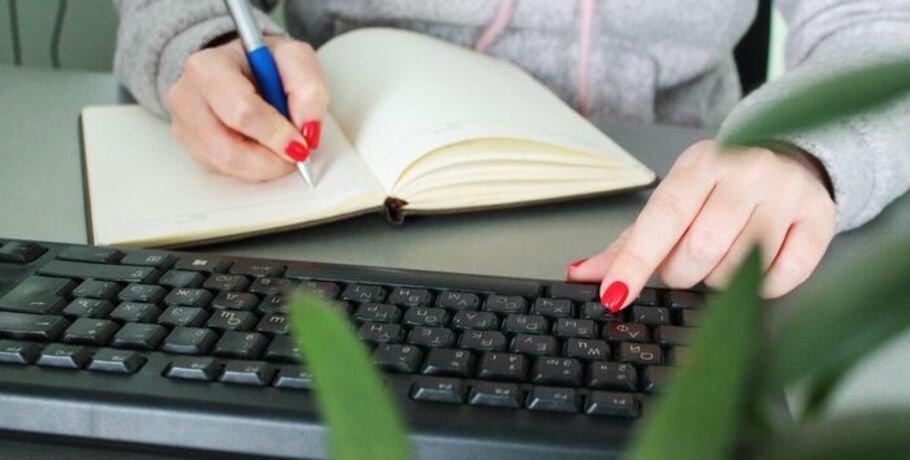 "Коллегушки" и "мне за это не платят". Топ фраз, которые раздражают омичей в деловом общении