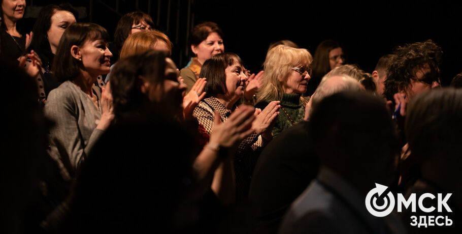 "Пятый театр" объявляет посадку на "Боинг. Перезагрузка" с новыми актёрами