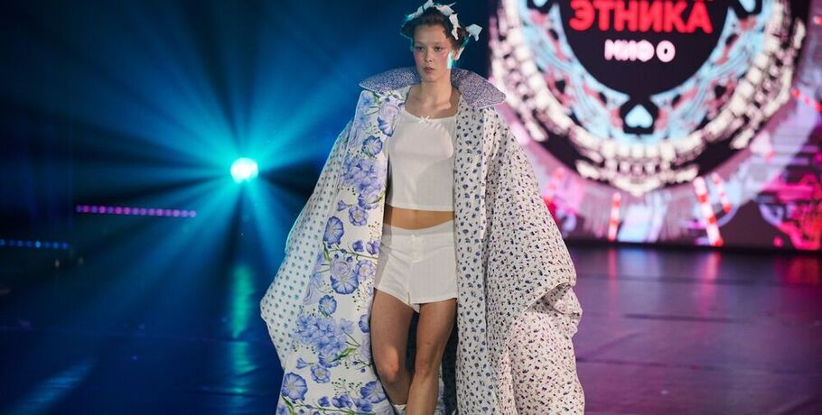 Везём сибирский культурный код: дизайнеры из Омска едут на Неделю моды в Китай с символичным "одеялом"