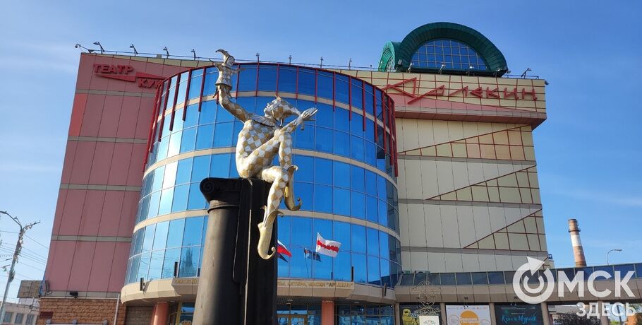 Невидимые бегемоты, страсти в Вероне и охота за сокровищами. К каким премьерам готовятся омские кукольники