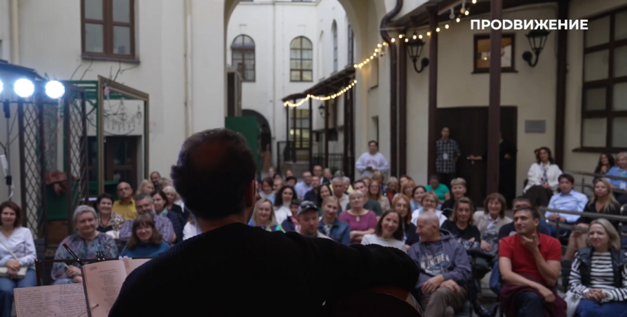 Какой ваш Высоцкий? Омичи попали под влияние хулиганского шарма барда-романтика