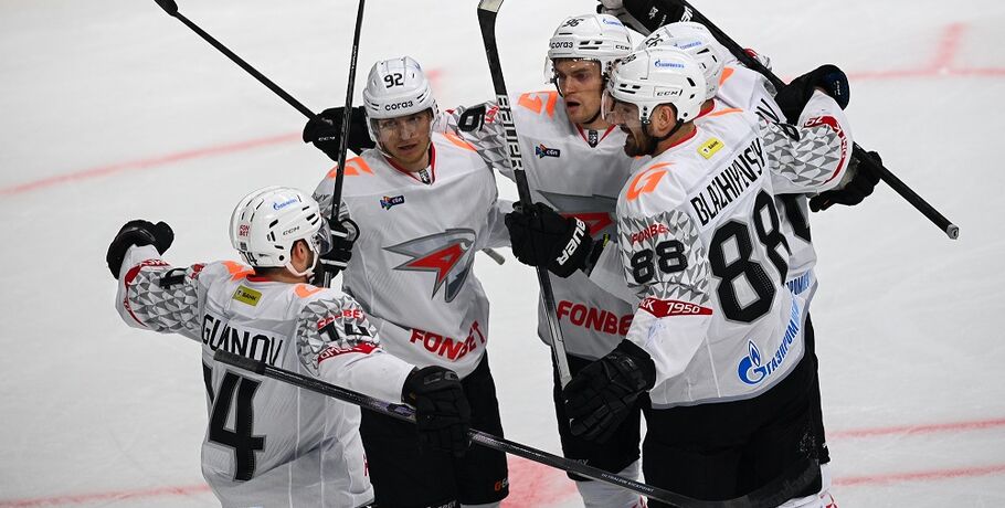 "Авангард" возглавил Восточную конференцию