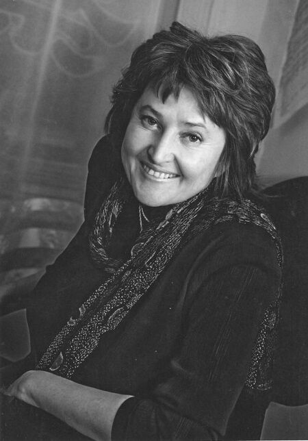 Александра Юркова - первый директор театра