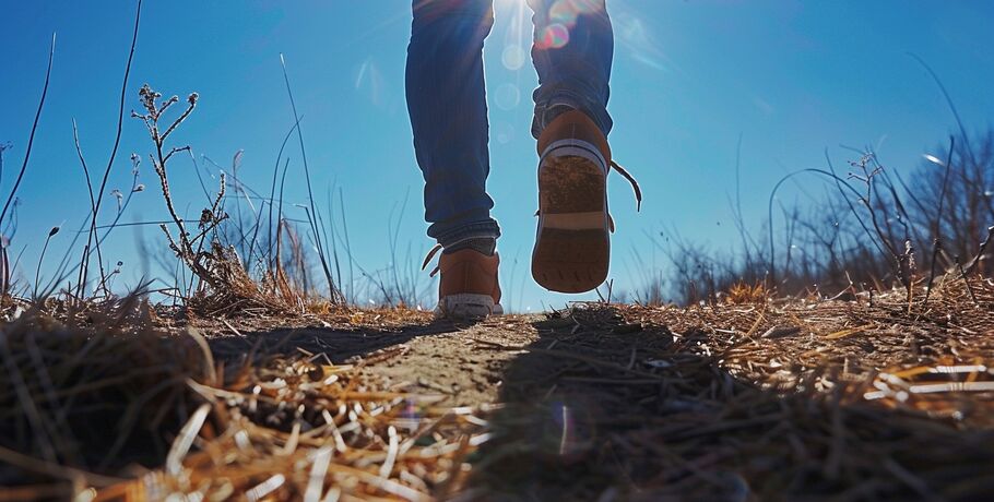 "Самое страшное - это то, что сидит в тебе". Зачем люди путешествуют бегом