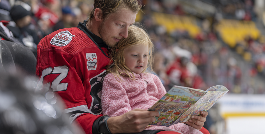 Хоккеисты омского "Авангарда" озвучили детские сказки