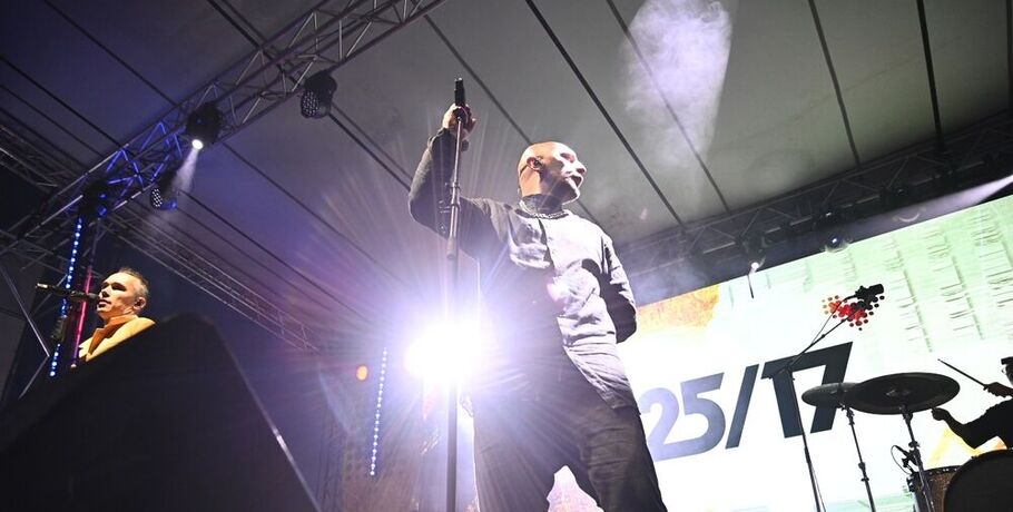 "Инвентаризация" жизни. Лидер "25/17" напишет автобиографию