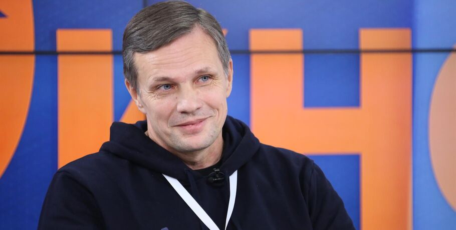 "День актёра кино начинается с кружки кофе". Дмитрий Гудим о свободе актёра и ответственности режиссёра