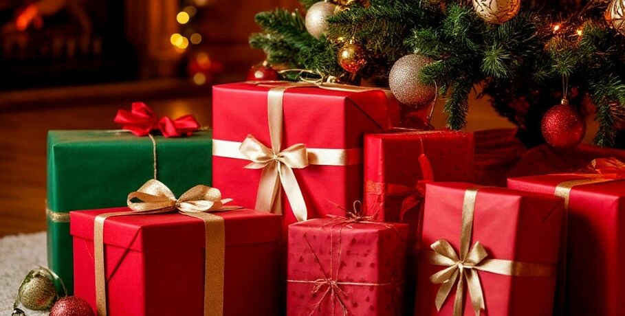 Добрый праздник: омичи помогут собрать детские подарки на Новый год