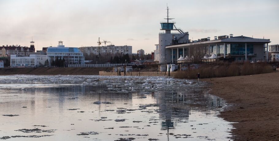 Спуск к Оми огородят новым забором