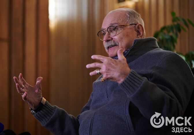 "Хотел сыграть его в Омске и не ошибся". Никита Михалков объяснил, почему привёз легендарный "12"