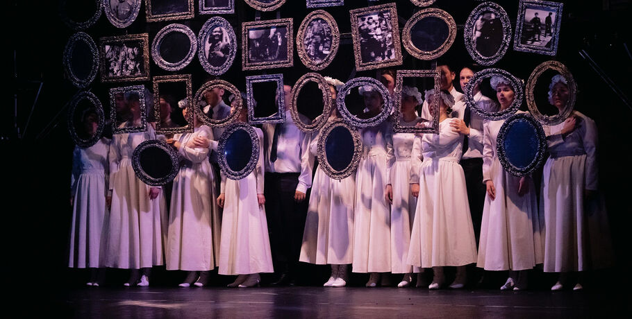 Новый способ говорить о боли. Омский ТЮЗ покажет в городе на Неве "22 июня..."