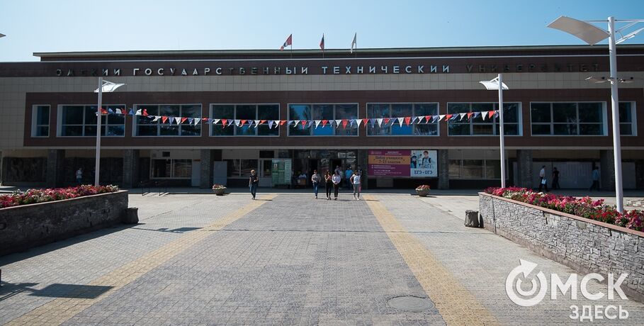 В ОмГТУ открылась лаборатория "мобильная платформа Аврора"